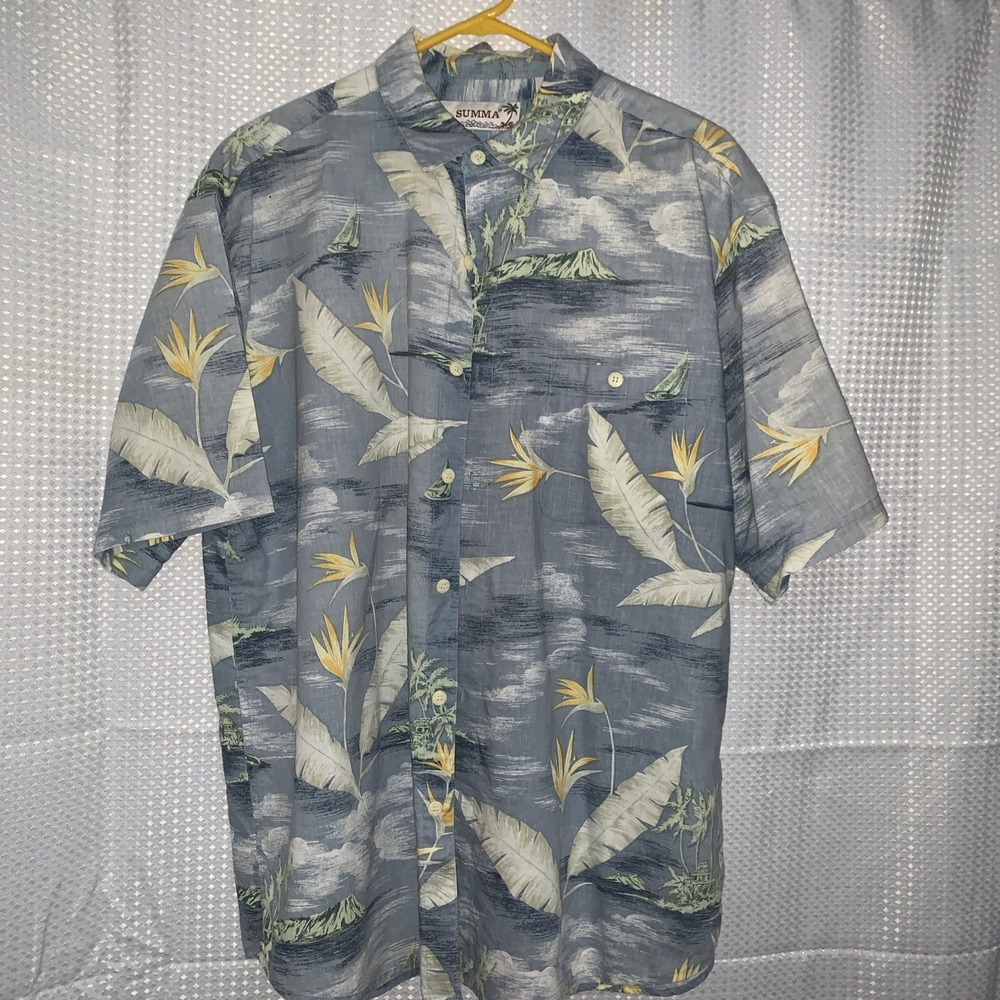 Summa Men's Large Blue Island Short Sleeved Shirt‎